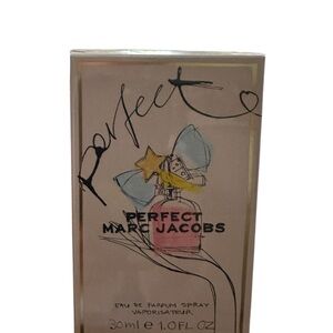 Perfect Marc Jacobs Eau de Parfum Spray - Pink